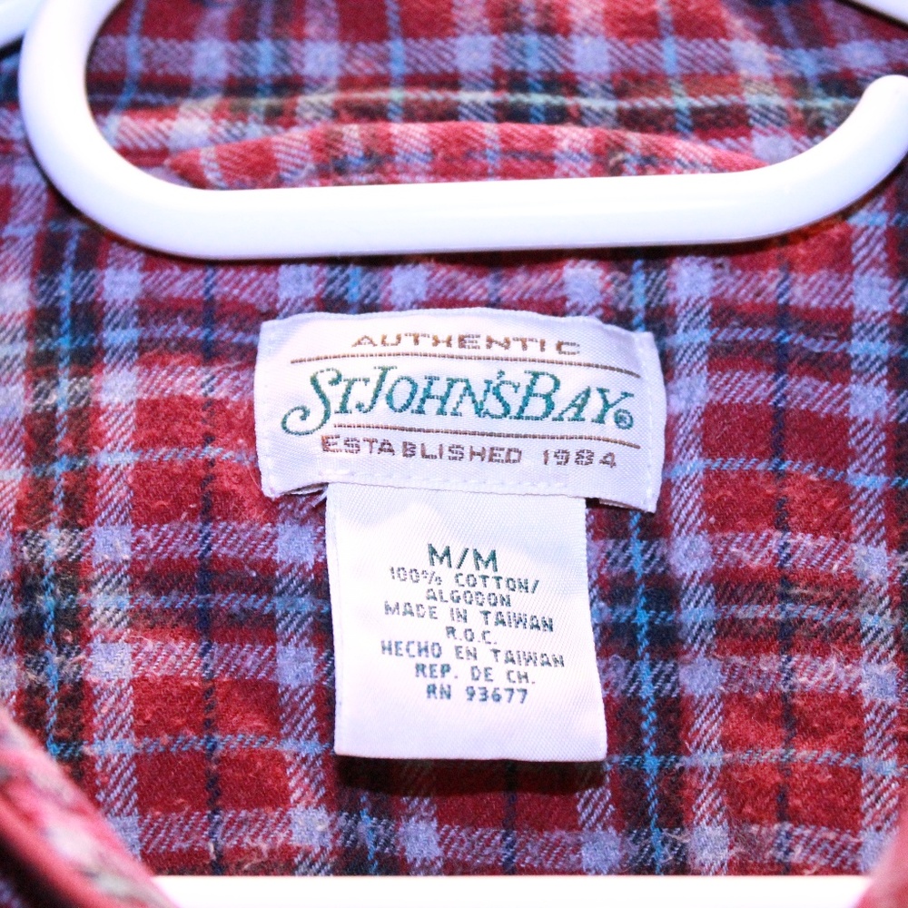 ST JOHNS BAY PLAID BUTTON DOWN